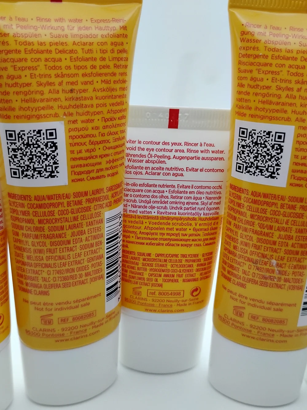2 Clarins One-Step Gentle Exfoliating Cleanser & 3 Comfort Scrub Nourishing Oil